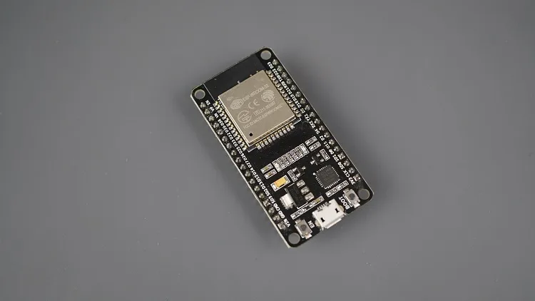 Kết quả vận hành Bài 1: Getting Started with the ESP32 Development Board